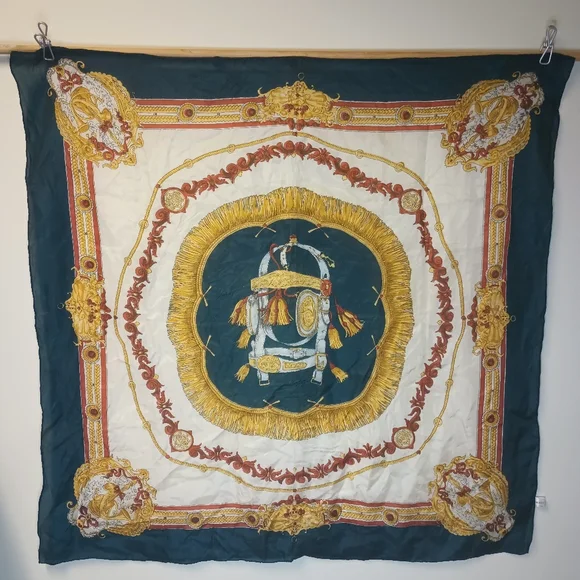 Hand rolled 100% Silk Scarf - Picture 3 of 3